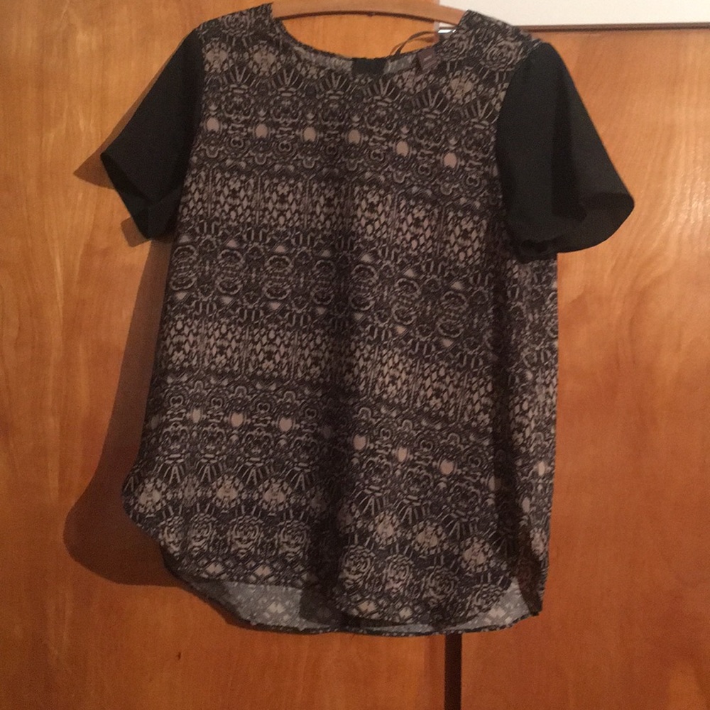 Short sleeve blouse